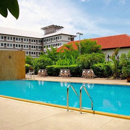 J. Park Hotel Чонбури Экстерьер фото