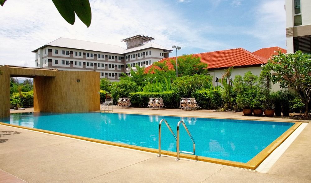 J. Park Hotel Чонбури Экстерьер фото