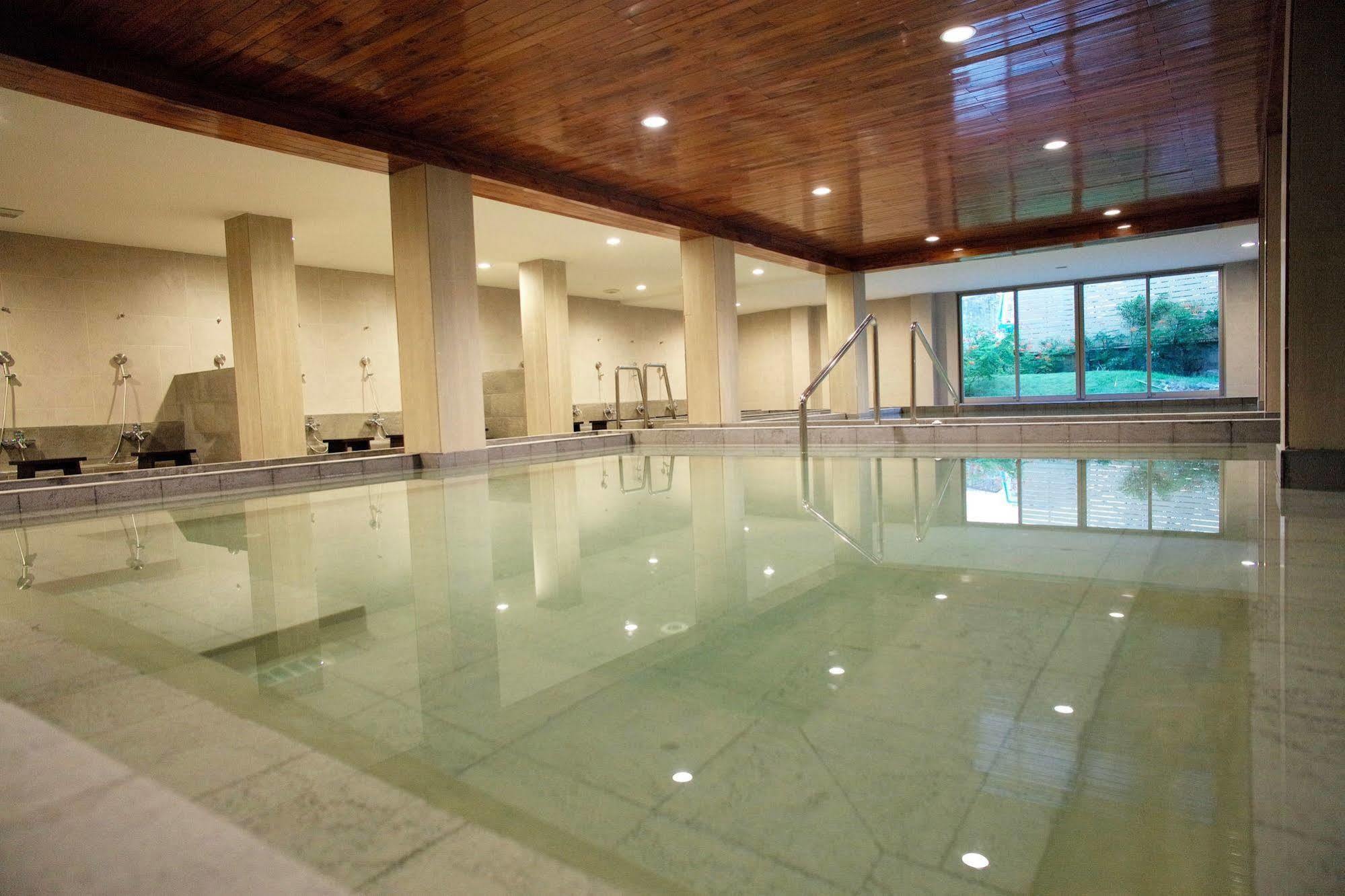 J. Park Hotel Чонбури Экстерьер фото